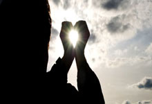 ​油价大涨，想省钱就买比亚迪插混！